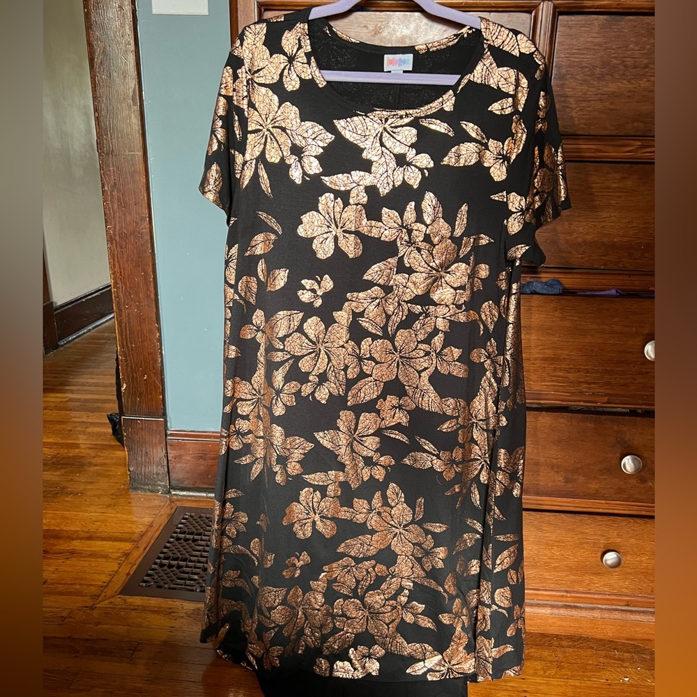 Rose gold elegant LuLaRoe Carly-2x
